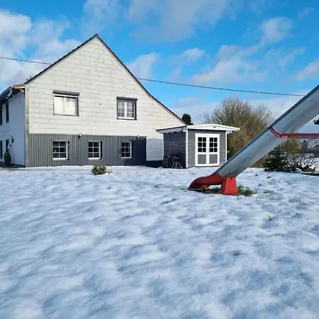 Daire Eifelauszeit - Klein Büdesheim